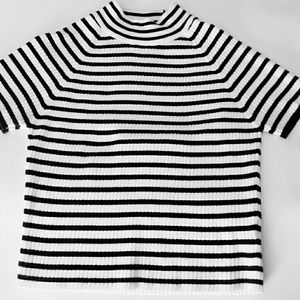Kendall+Kylie black and white stripe crop top
